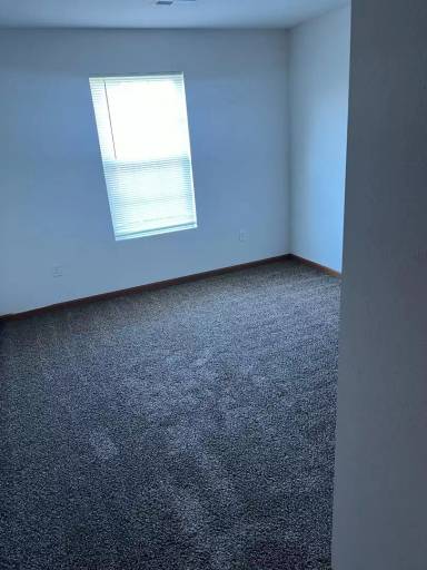 Main picture of 100 Aldergate Dr