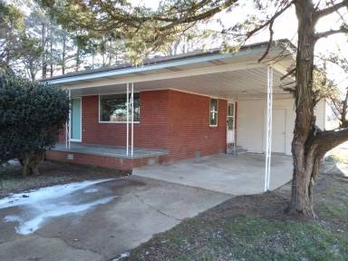 Main picture of 301 NW 2nd St