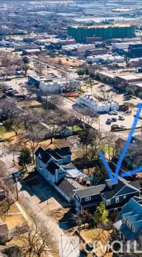 Main picture of 320 W Walters St