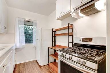 Main picture of 1047 2nd St