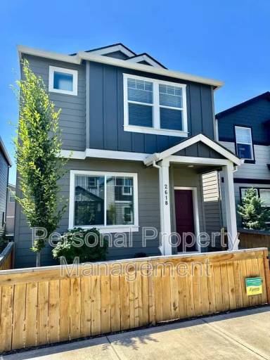 Main picture of 2618 NE 116th Pl