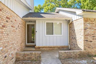 Main picture of 2143 Yardley Cir