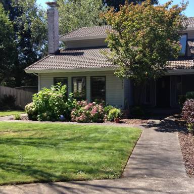 Main picture of 51963 SW Creekview Pl