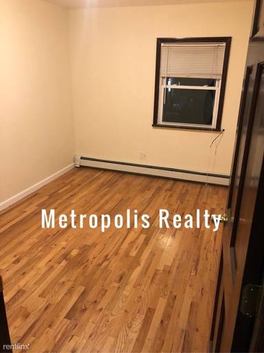 Main picture of 1958 78th St