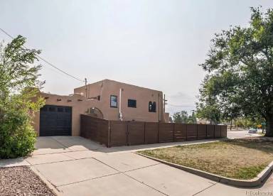 Main picture of 131 N Hancock Ave