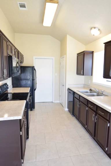 Main picture of 2210 Waterfall Dr