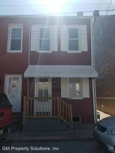 Main picture of 842 Houston St
