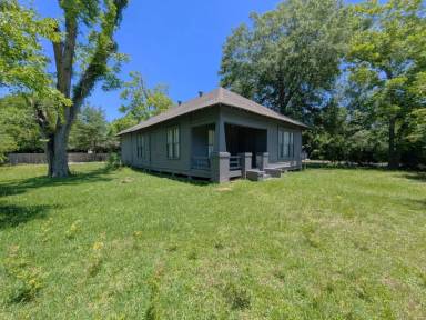 Main picture of 1420 Live Oak St