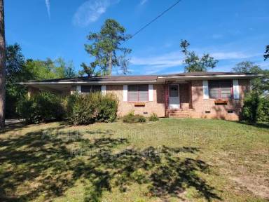 Main picture of 1125 Crestview Dr