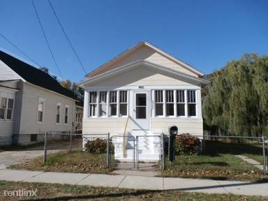 Main picture of 1471 Jiroch St