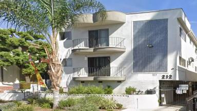 Main picture of 212 S Mariposa Ave