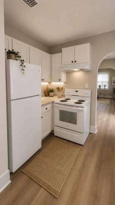 Main picture of 513 E Centennial Ave