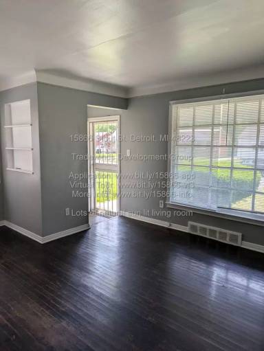 Main picture of 15866 Stout St
