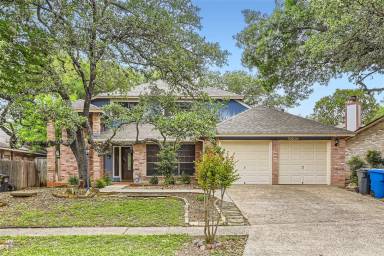 Main picture of 5931 Woodridge Rock