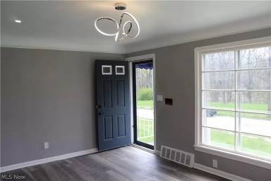 Main picture of 14209 Saybrook Ave