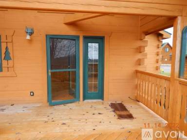 Main picture of 464 Overlook Ct