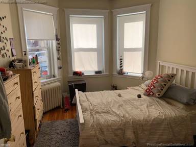 Main picture of 63 Woodstock Ave