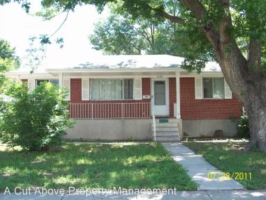 Main picture of 2203 N Royer St