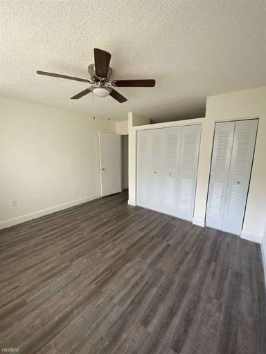 Main picture of Country Club Towers