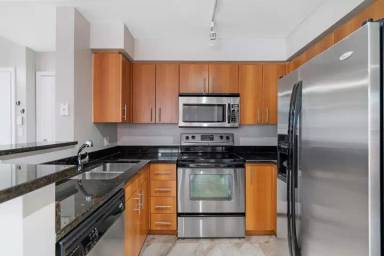 Main picture of 1055 Crystal Way