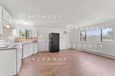 Main picture of 2918 N Stone St