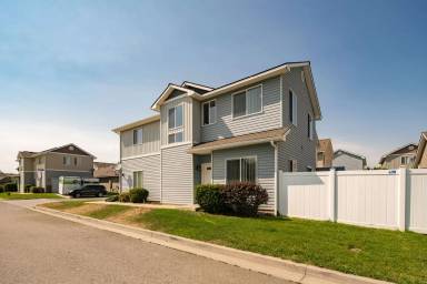 Main picture of 7804 N Leverett Ct