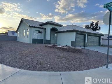 Main picture of 113 Vista del Lago St