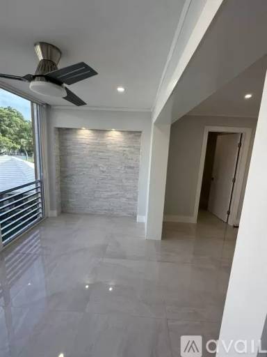 Main picture of 308 Golfview Rd