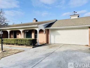 Main picture of 2301 NW 49th St