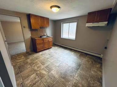 Main picture of 110 Southbridge Rd