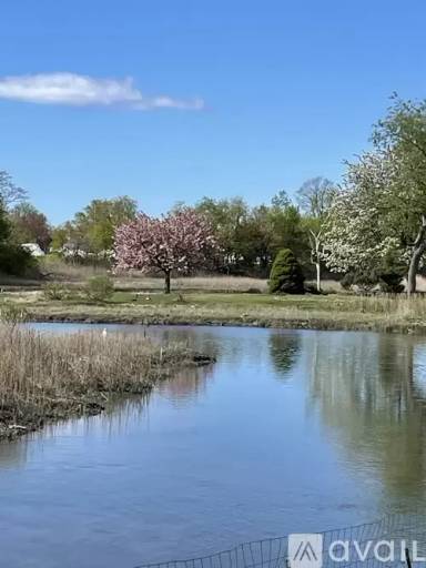 Main picture of 289 Riverside Dr