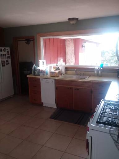 Main picture of 321 Ridge Dr