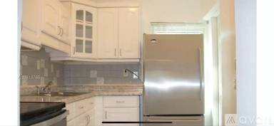Main picture of 259 NE 56th St