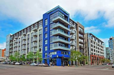 Main picture of M2i Condos