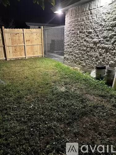 Main picture of 2611 Carlos Ave