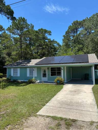 Main picture of 642 Lee Rd