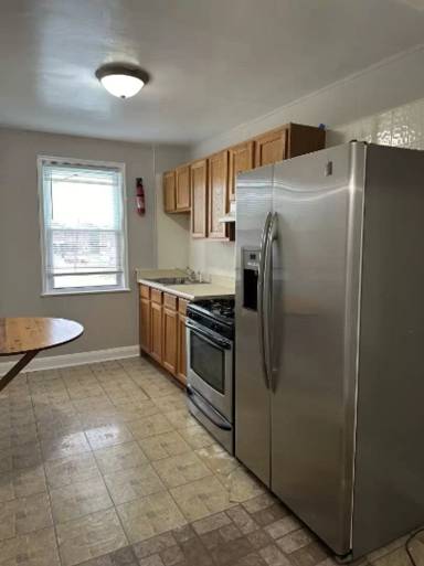 Main picture of 2907 Yorkway