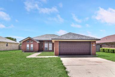 Main picture of 4406 Water Oak Dr