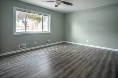 Main picture of 4711 38th Ave