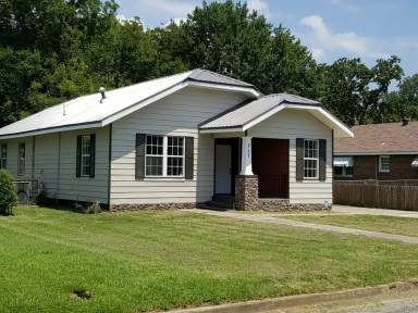 Main picture of 717 W 25th Ave