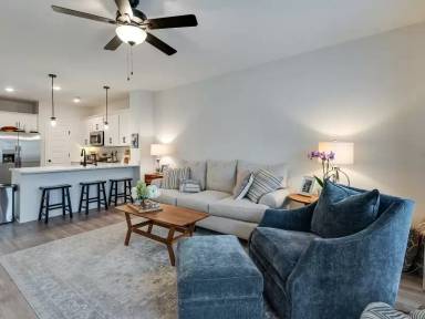 Main picture of 213 Holywell Dr