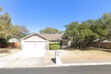Main picture of 13811 Susancrest Dr