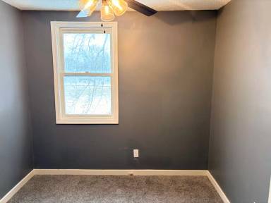 Main picture of 15 Osage Ave