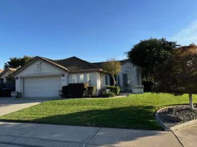 Main picture of 2405 Jonathon Dr