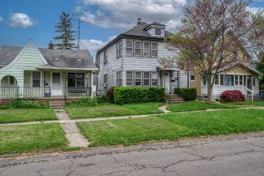 Main picture of 580 Dearborn Ave