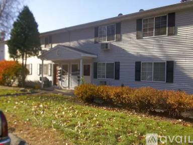 Main picture of 215 Waterville St