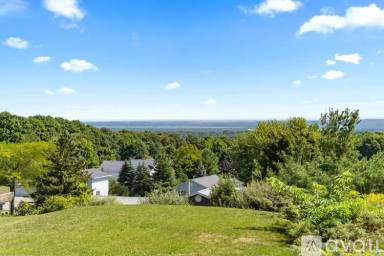 Main picture of 3353 Panorama Ln