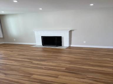 Main picture of 2287 Poplar Ave
