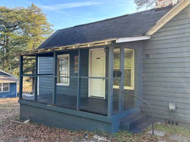 Main picture of 3519-B Hill Street - 3519-B