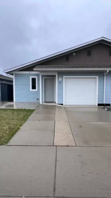 Main picture of 402 E I St